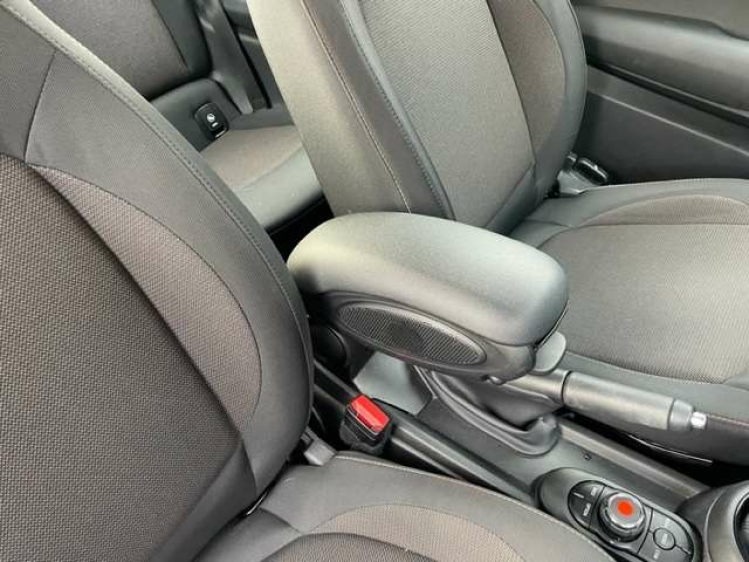 MINI One 1.5I SPORT/HARMAN KARD*/ALU BL*VERKOCHT Geert De Bock