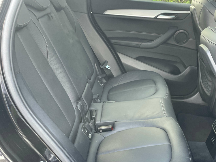 BMW X1 2.0iAxDrive  SPORT/PANO/H UP/TREK*VERKOCHT* Geert De Bock