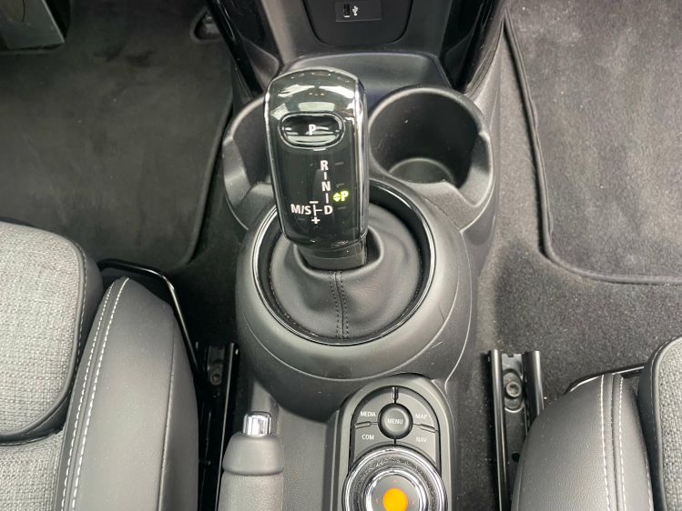 MINI One AUT/BLACK SPORT/PANO DAK/NAVI Geert De Bock