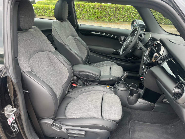 MINI One AUT/BLACK SPORT/PANO DAK/NAVI Geert De Bock