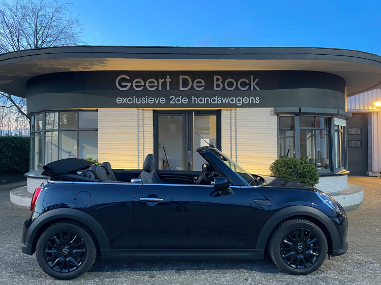 MINI Cooper Cabrio AUT/APPLE CARPL/PDC/ALU BLACK/850KM Geert De Bock