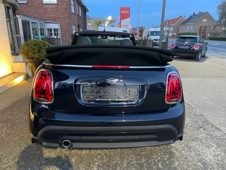 MINI Cooper Cabrio AUT/APPLE CARPL/PDC/ALU BLACK/850KM Geert De Bock