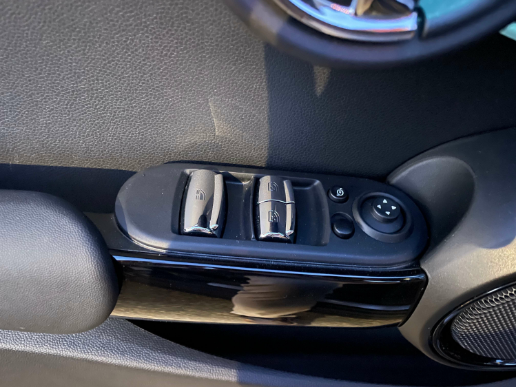 MINI Cooper Cabrio AUT/APPLE CARPL/PDC/ALU BLACK/850KM Geert De Bock