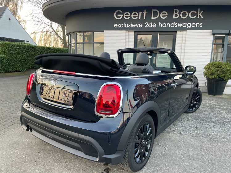 MINI Cooper Cabrio AUT/APPLE CARPL/PDC/ALU BLACK/850KM Geert De Bock