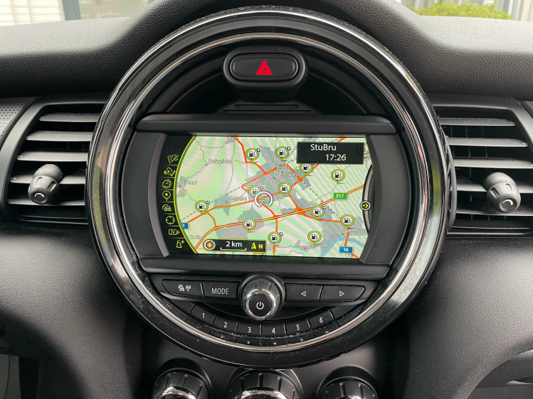 MINI One AUT/NAVI/SPORTZETELS/ALU/PDC Geert De Bock