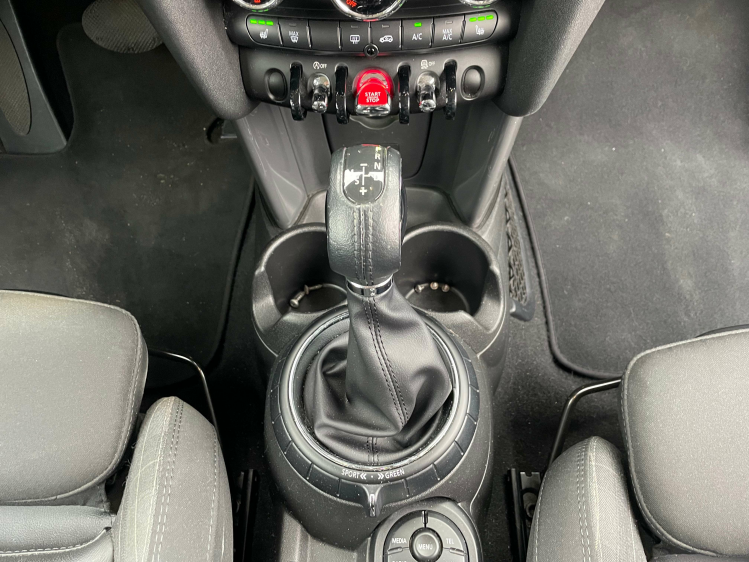 MINI One AUT/NAVI/SPORTZETELS/ALU/PDC Geert De Bock