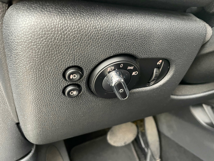 MINI One AUT/NAVI/SPORTZETELS/ALU/PDC Geert De Bock