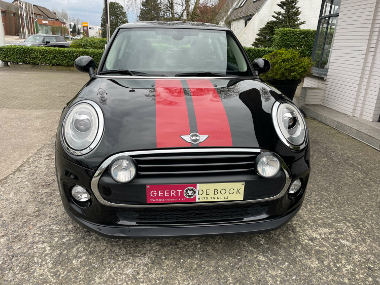 MINI One AUT/NAVI/SPORTZETELS/ALU/PDC Geert De Bock