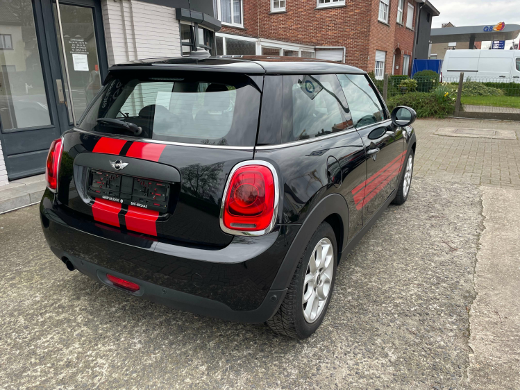 MINI One AUT/NAVI/SPORTZETELS/ALU/PDC Geert De Bock