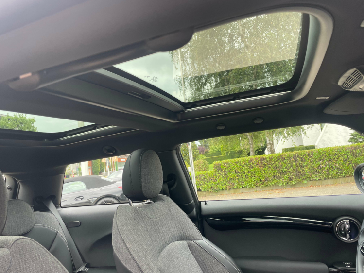 MINI One AUT//PANO DAK/NAV*VERKOCHT* Geert De Bock