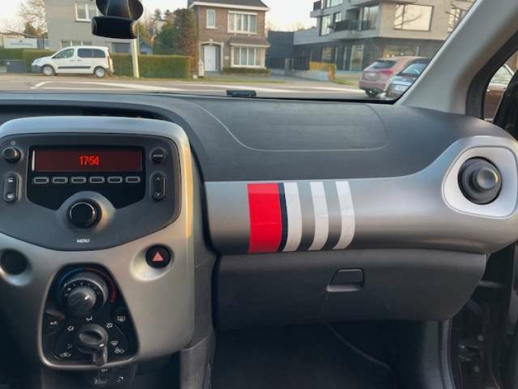 Citroen C1 1.0 VTi Feel Edition Sailor AUTOMAAT Geert De Bock