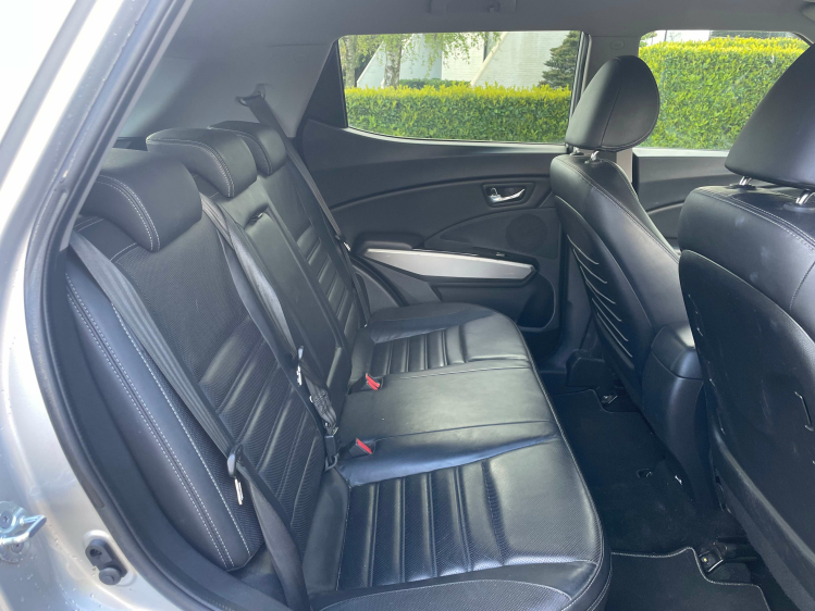 SsangYong Tivoli 1.6i e-XGi 2WD Crystal/navi/camera/17