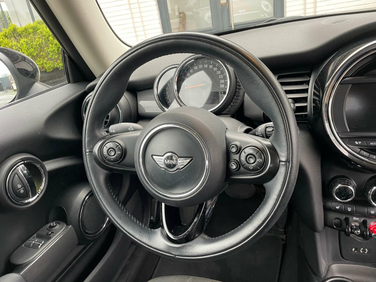 MINI One AUT/NAVI/SPORTZ/ALU/*VERKOCHT* Geert De Bock