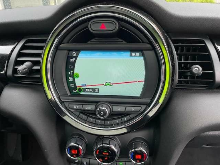 MINI One AUTOMAAT/5DEURS/PANO/SPORTZ/PDC Geert De Bock