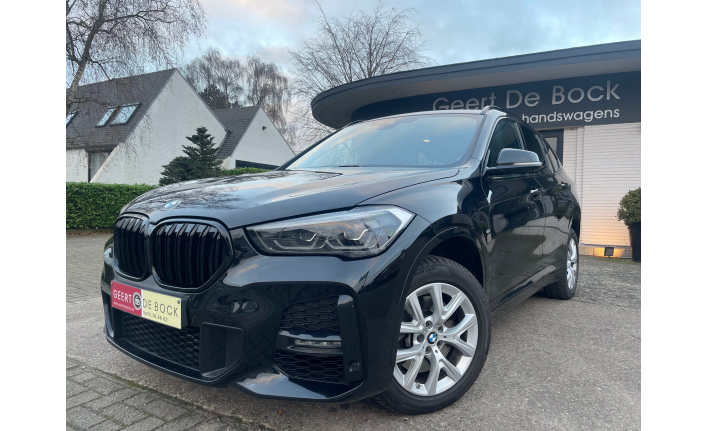 Geert De Bock - BMW X1