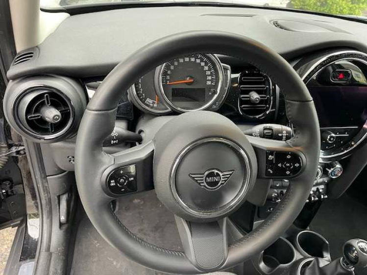 MINI One 1.5 5 DEURS CLASSIC TRIM/NAVI/PDC** Geert De Bock