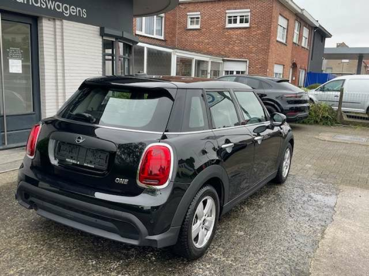 MINI One 1.5 5 DEURS CLASSIC TRIM/NAVI/PDC** Geert De Bock