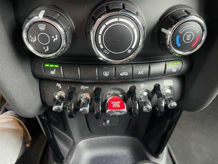 MINI One 1.5 5 DEURS CLASSIC TRIM/NAVI/PDC** Geert De Bock