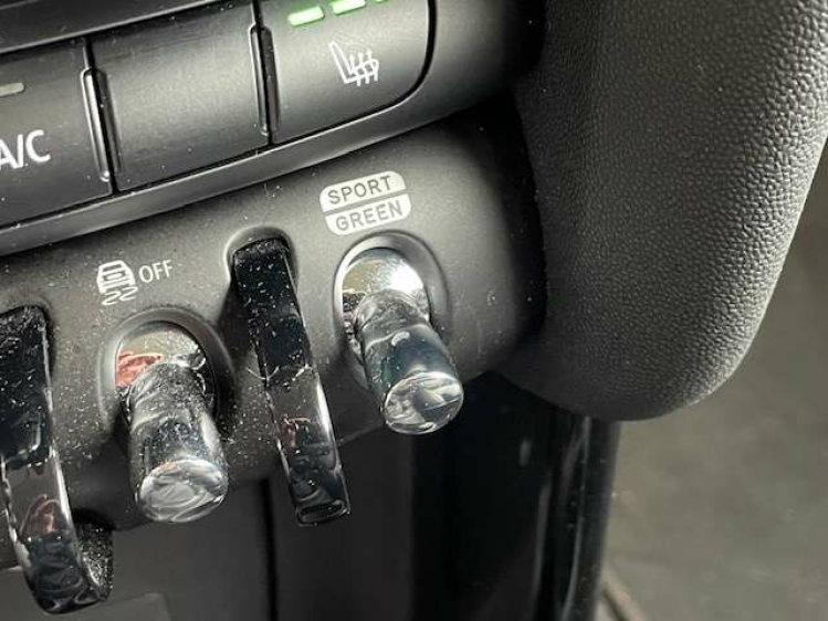 MINI One 1.5 5 DEURS CLASSIC TRIM/NAVI/PDC** Geert De Bock