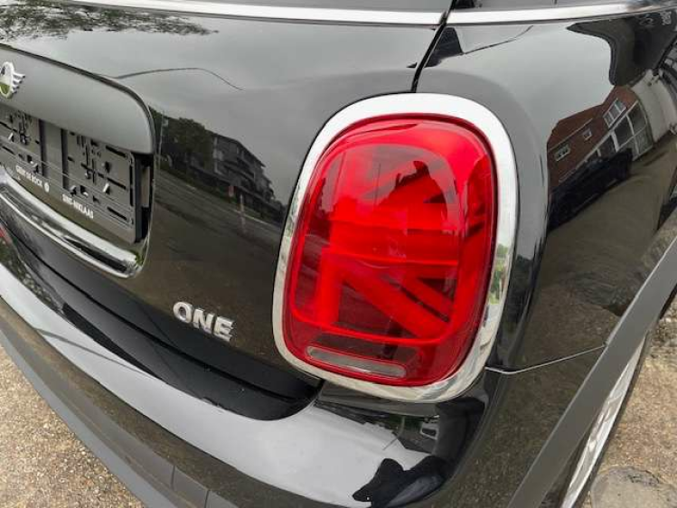 MINI One 1.5 5 DEURS CLASSIC TRIM/NAVI/PDC** Geert De Bock
