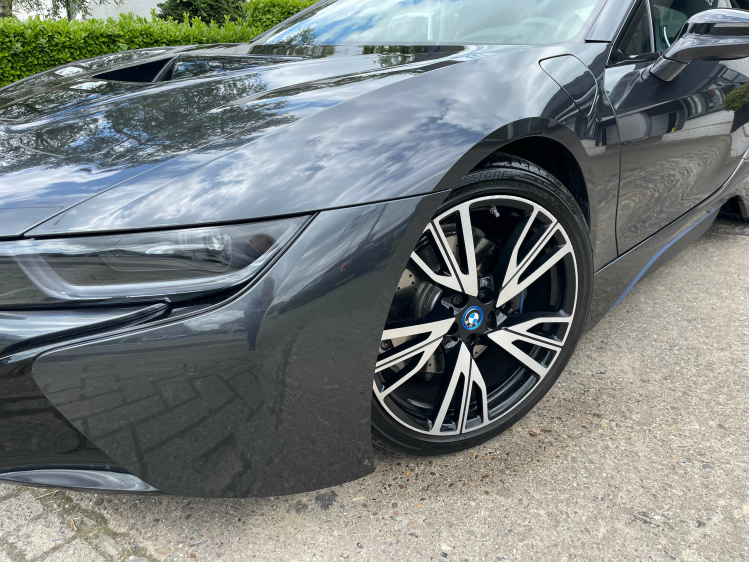 BMW i8 11.6 kWh PHEV Head-UP/CAMERA/LEDER Geert De Bock