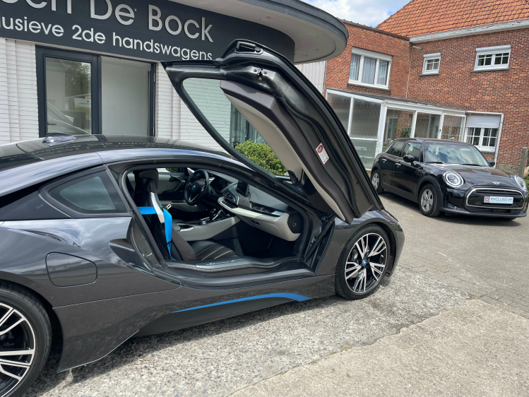 BMW i8 11.6 kWh PHEV Head-UP/CAMERA/LEDER Geert De Bock