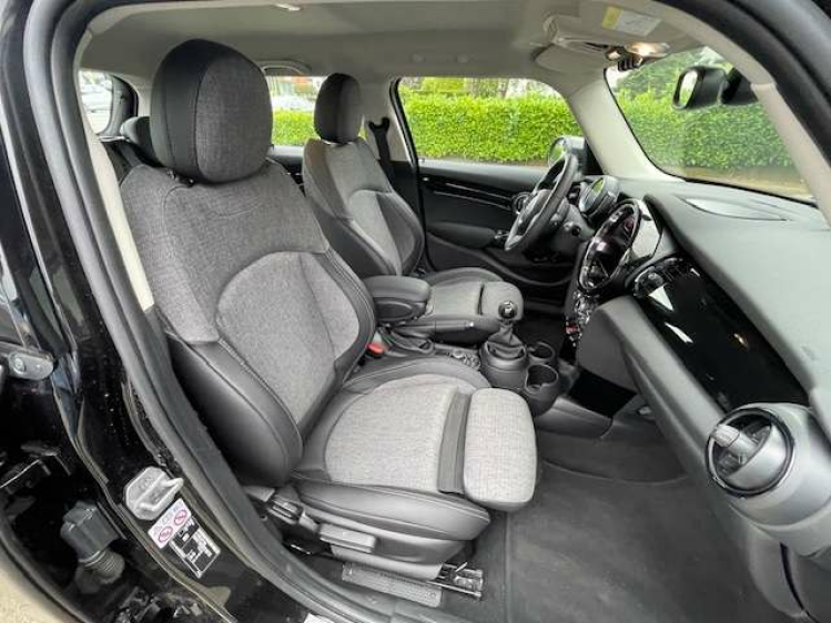 MINI One 1.5 /SPORT/5 DEURS/NAVI/ALU BLACK SLECHTS 9999KM Geert De Bock