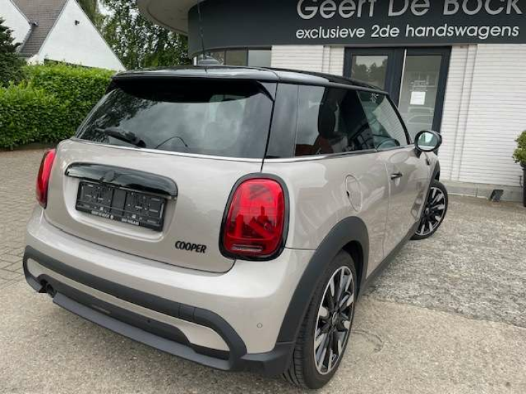 MINI Cooper 1.5/AUT/NAVI/SPORTZETELS/17