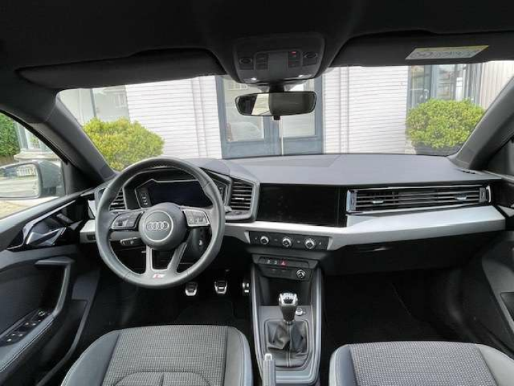 Audi A1 25 TFSI S line 5 Deurs/17