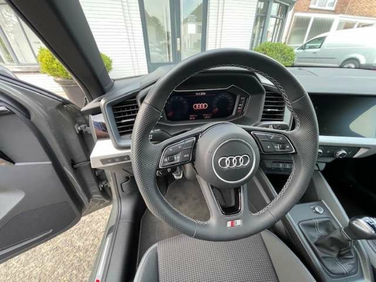 Audi A1 25 TFSI S line 5 Deurs/17