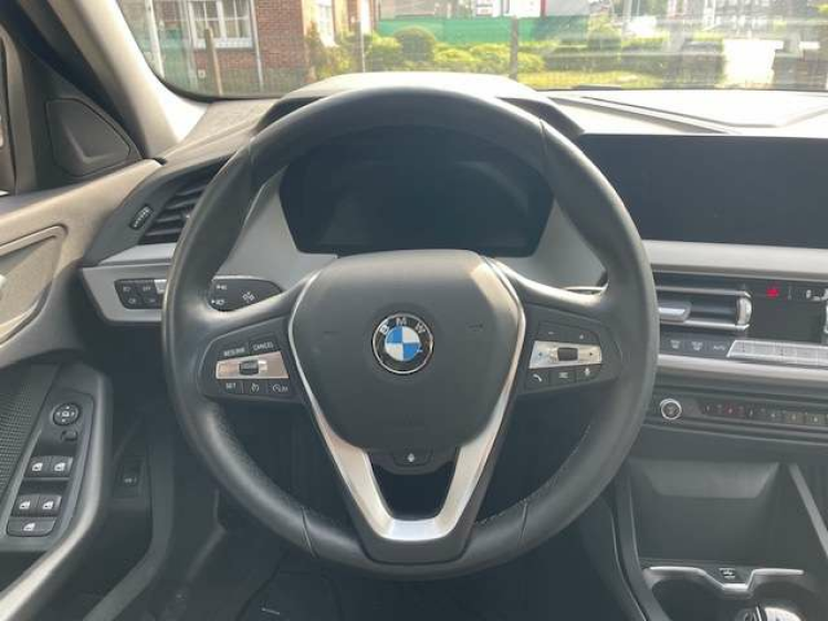 BMW 118 118iAUT/NAVI/PDC/ALU*VEKOCHT* Geert De Bock