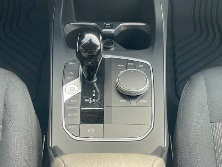 BMW 118 118iAUT/NAVI/PDC/ALU*VEKOCHT* Geert De Bock