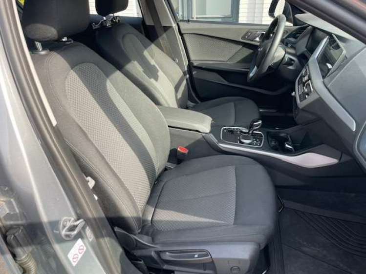 BMW 118 118iAUT/NAVI/PDC/ALU*VEKOCHT* Geert De Bock