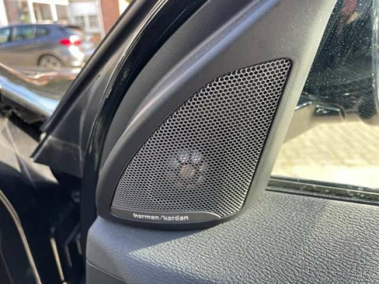 BMW X2 2.0iA xDrive20 M SPORTPAK/HARMAN KARDON/19