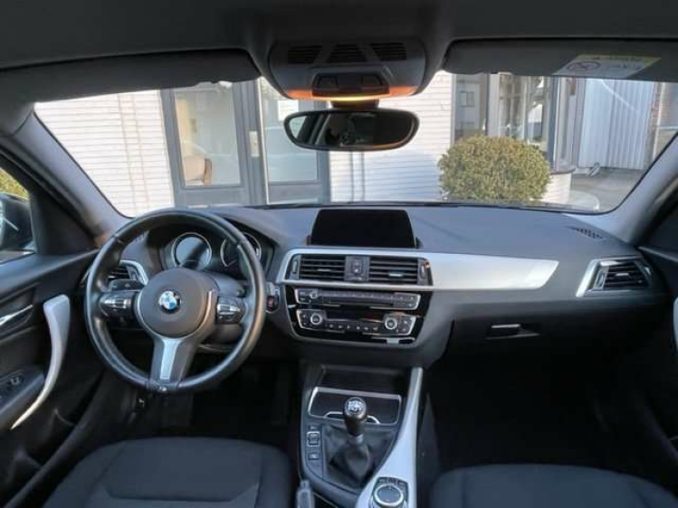 BMW 118 SPORT/M-STUUR/NAVI /BLACK SPORT Geert De Bock