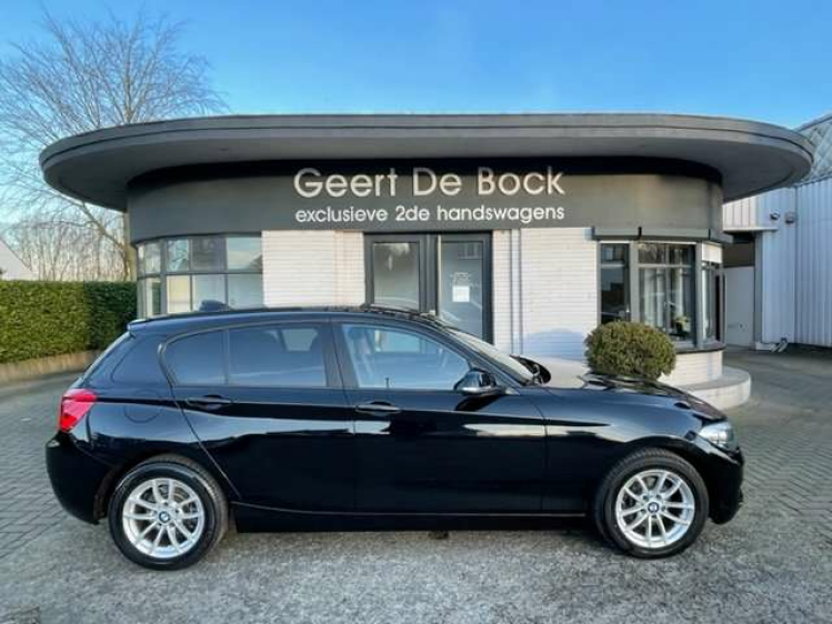 BMW 118 SPORT/M-STUUR/NAVI /BLACK SPORT Geert De Bock