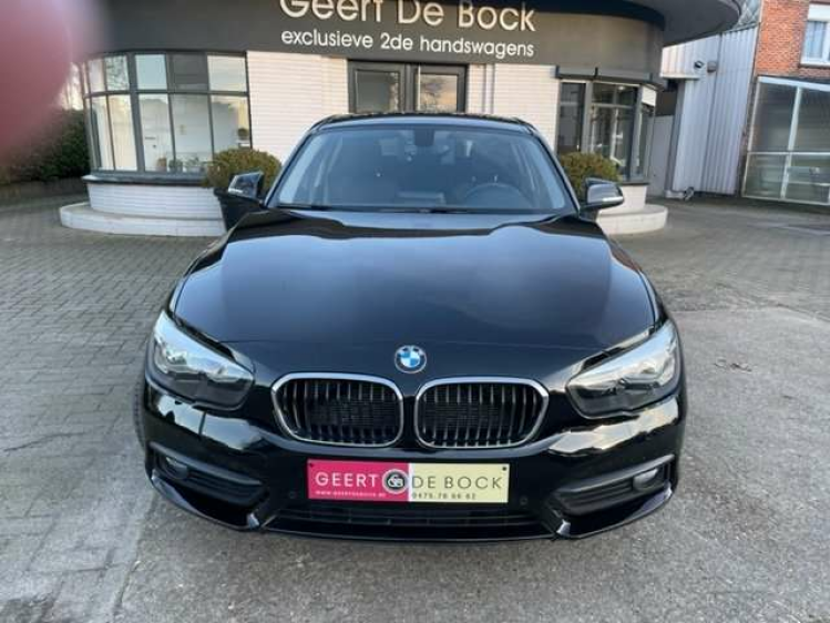 BMW 118 SPORT/M-STUUR/NAVI /BLACK SPORT Geert De Bock