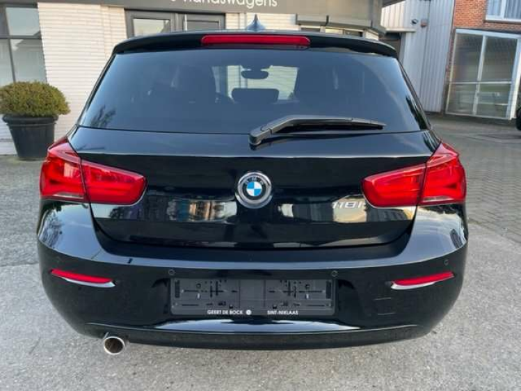 BMW 118 SPORT/M-STUUR/NAVI /BLACK SPORT Geert De Bock