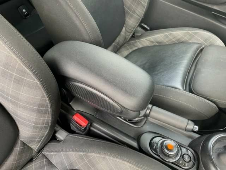 MINI One 1.5AUT./BLACK SPORT/NAVI/APPLE CARPLAY Geert De Bock