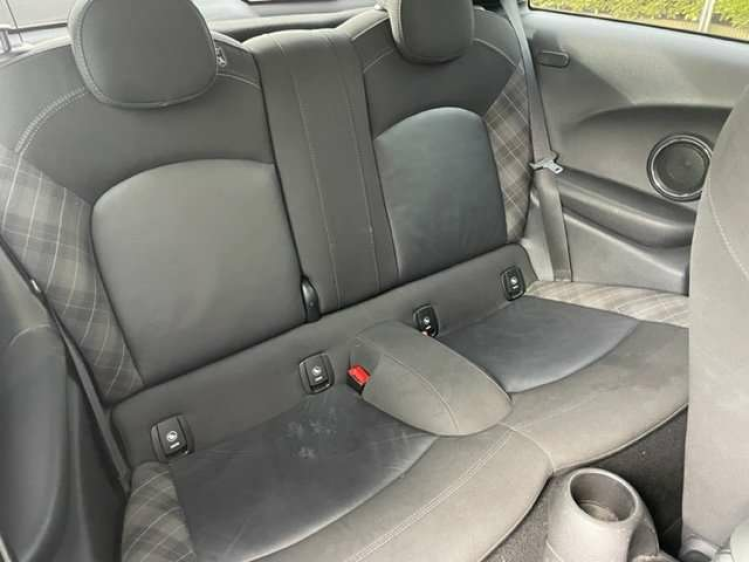 MINI One 1.5AUT./BLACK SPORT/NAVI/APPLE CARPLAY Geert De Bock