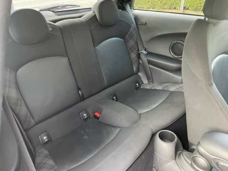 MINI One 1.5AUT./BLACK SPORT/NAVI/APPLE CARPLAY Geert De Bock