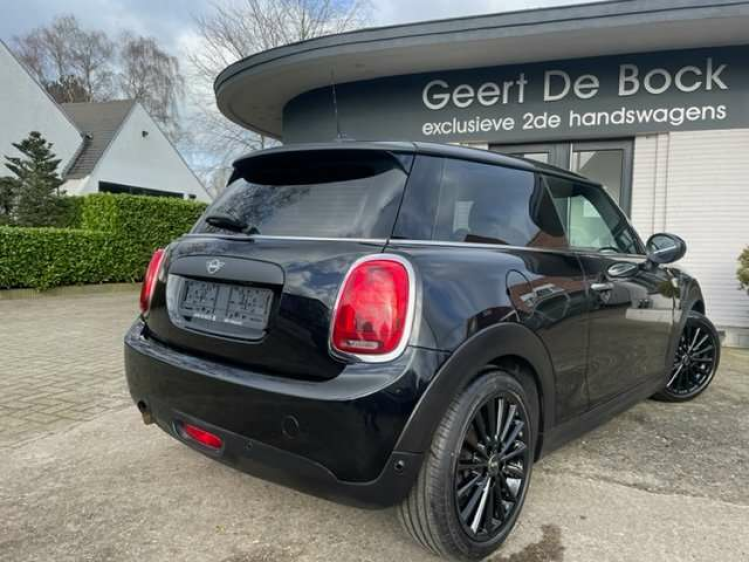 MINI One 1.5AUT./BLACK SPORT/NAVI/APPLE CARPLAY Geert De Bock