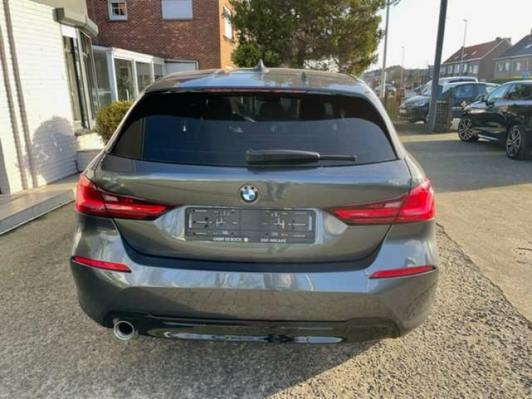 BMW 118 i SPORTLINE/NAVI/PDC/18