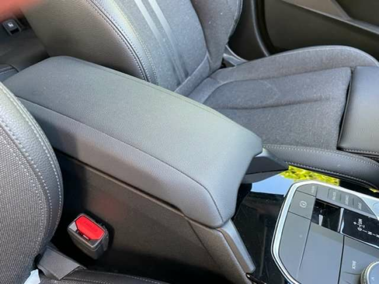 BMW 118 i SPORTLINE/NAVI/PDC/18