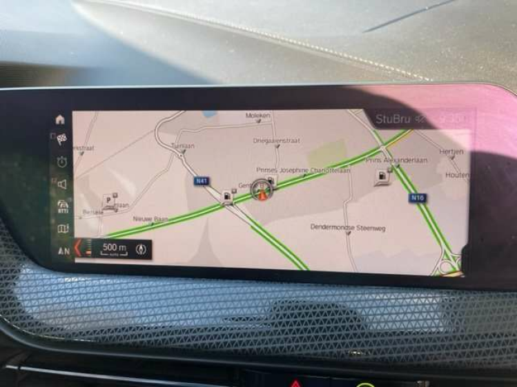 BMW 118 i SPORTLINE/NAVI/PDC/18