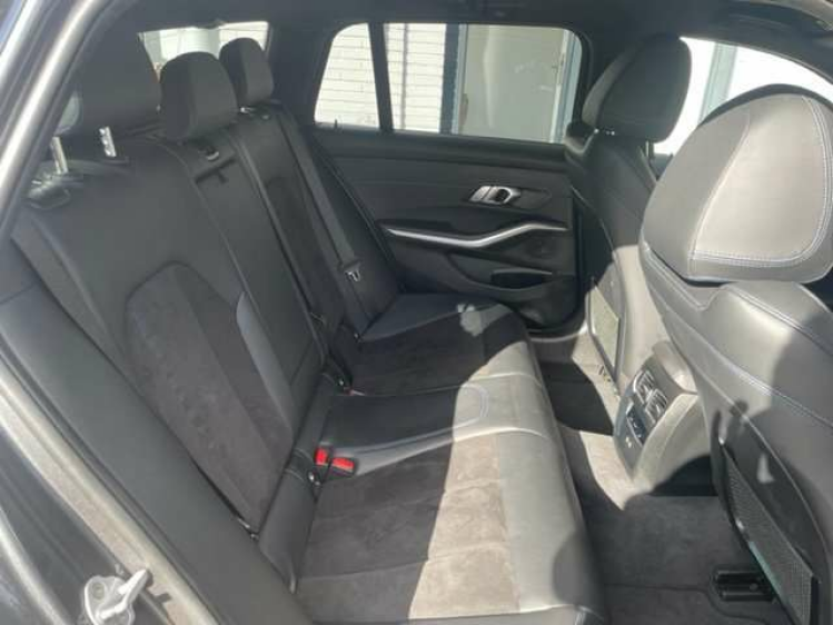 BMW 330 3 TOURING AUT/M SPORTPAKKET/NAVI PRO/APPLE CARPL. Geert De Bock