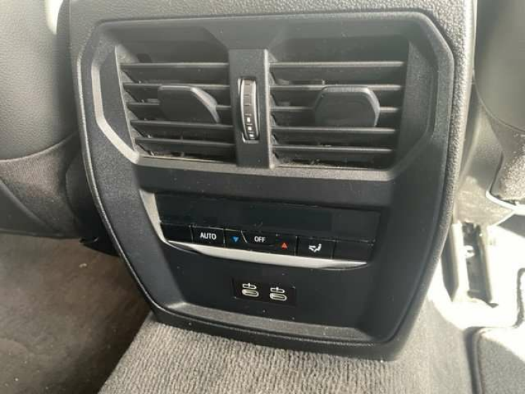 BMW 330 3 TOURING AUT/M SPORTPAKKET/NAVI PRO/APPLE CARPL. Geert De Bock