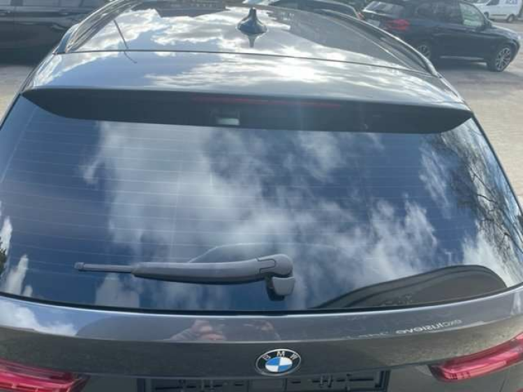 BMW 330 3 TOURING AUT/M SPORTPAKKET/NAVI PRO/APPLE CARPL. Geert De Bock