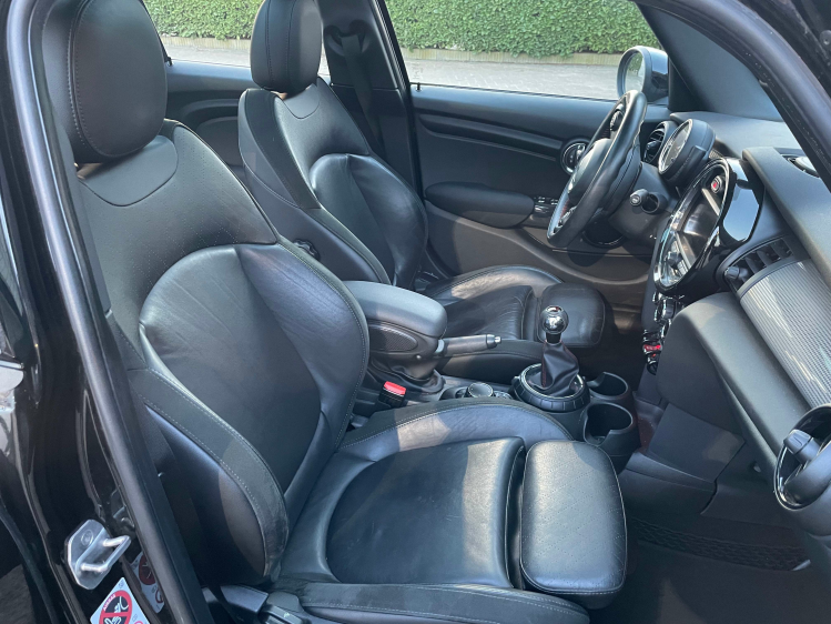 MINI Cooper JCW 5D BLACK/NAVI/LEDERPANO DAK/17