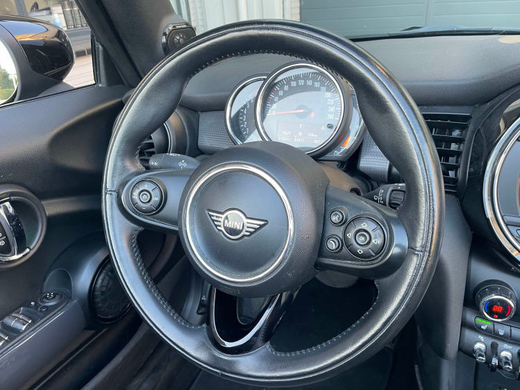 MINI Cooper Cabrio AUTOMAAT/HARMAN KARDON/ BLACK SPORT ALU Geert De Bock